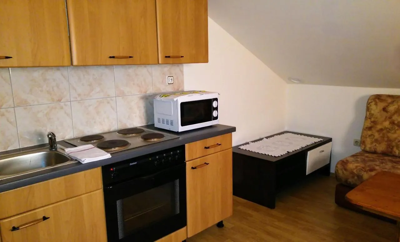 Apartman Dadic Malinska 3*,