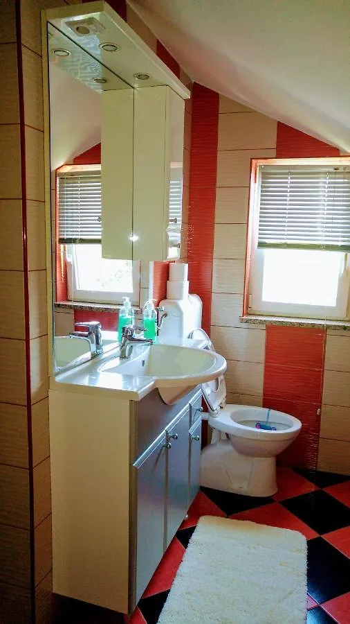 Guest house Apartman Dadic Malinska